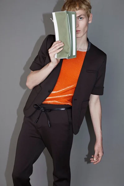 Look 14